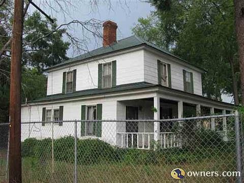 2nd image of 106 W Green St
