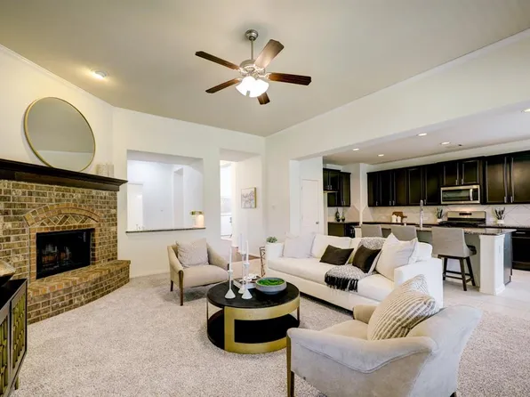 8158 Threadtail Street, Conroe, TX 77385