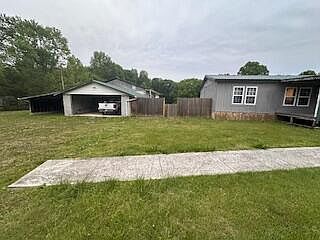 4th image of 1106 Red Bud Rd
