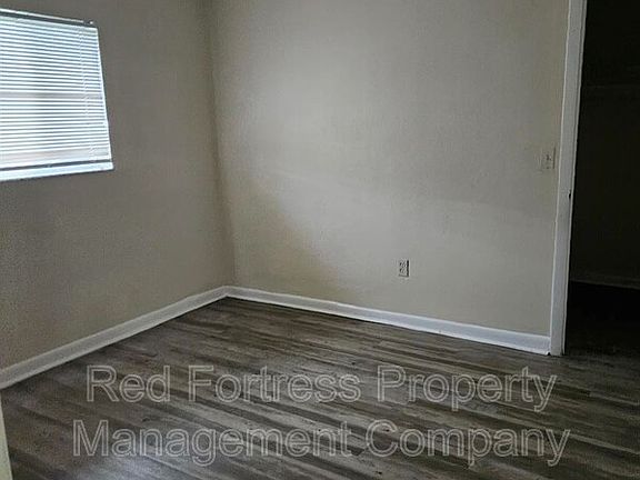 3rd image of 5812 Algiers St