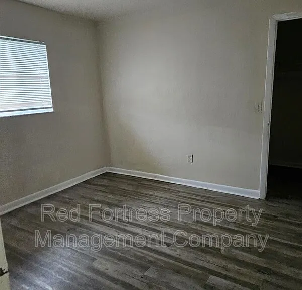 5812 Algiers St — Photo 3
