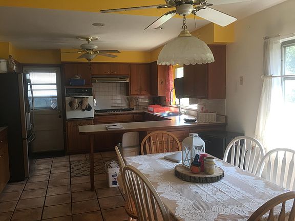 3rd image of 2800 Alder Vista Dr