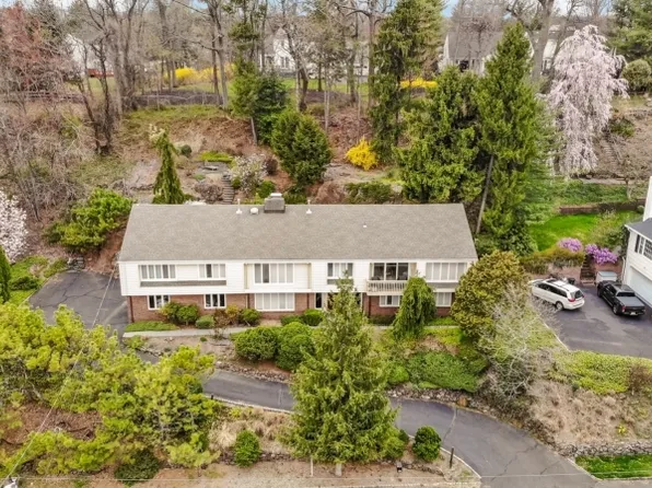 1389 Outlook Drive W., Mountainside Boro, NJ 07092