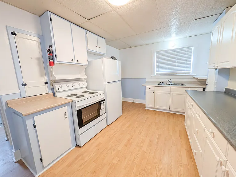 34 Forsythe St #1 — Photo 9