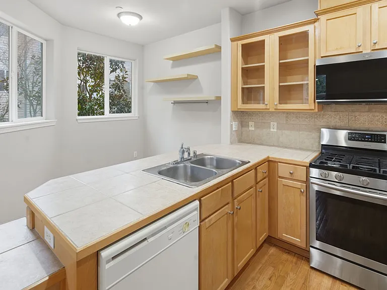 14868 SE 16th St #7 — Photo 4