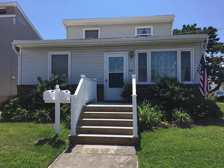 500 Beach Ave E — Photo 12