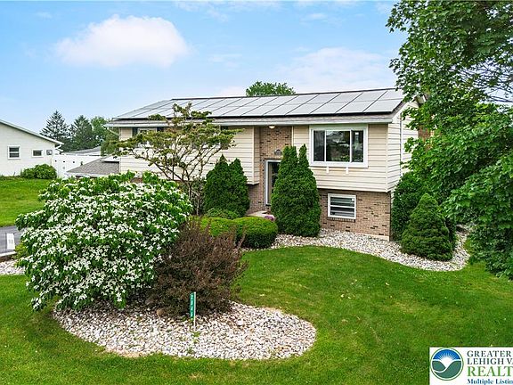 3rd image of 2846 Vista Dr