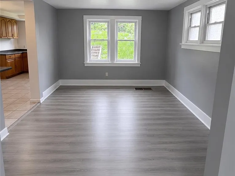 2308 Starkamp St — Photo 4