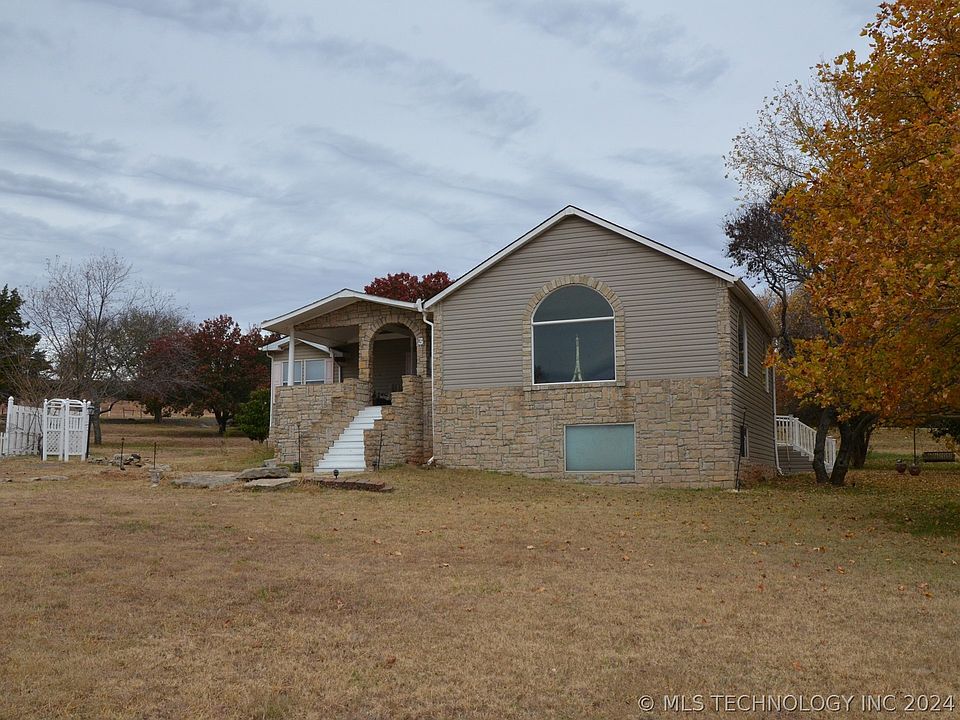 1st image of 3 Lakeview Pl