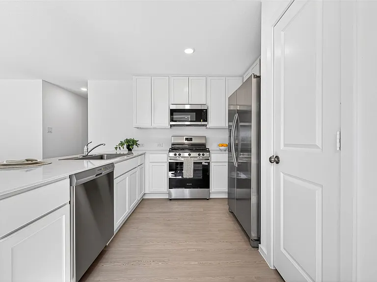 28522 Golden Hay Dr — Photo 5