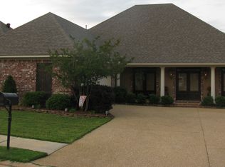 425 Providence Dr, Brandon, MS 39042