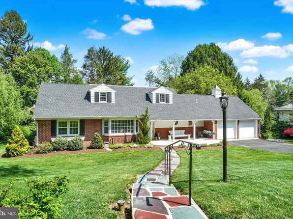 1235 Wiltshire Rd, York, PA 17403