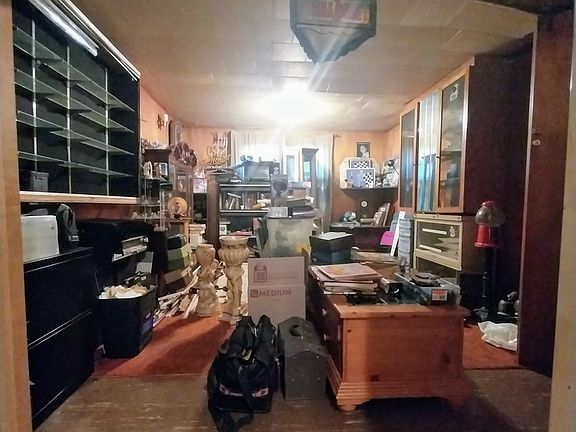 5th image of 10244 McLean Ave