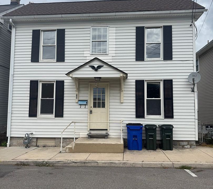 1st image of 412 E Franklin St