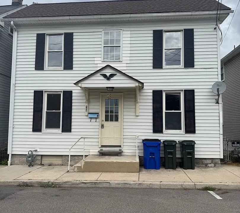 412 E Franklin St