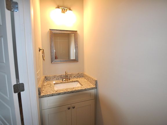 4th image of 2687 NW Sweetbay Cir