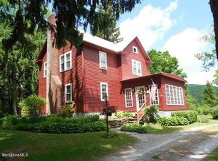 510 Greylock St, Lee, MA 01238
