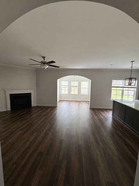 2nd image of 563 Malachite Ln