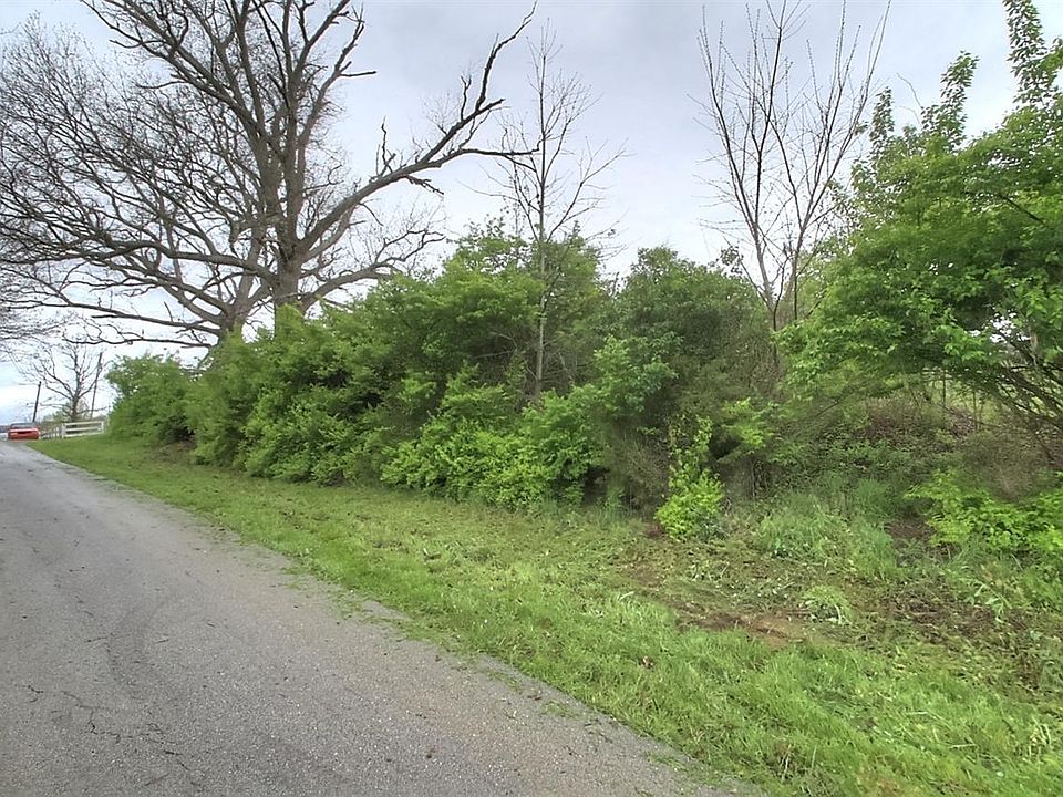1st image of 343 Piqua Ln