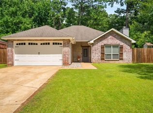 122 Wildwood Dr, Pineville, LA 71360