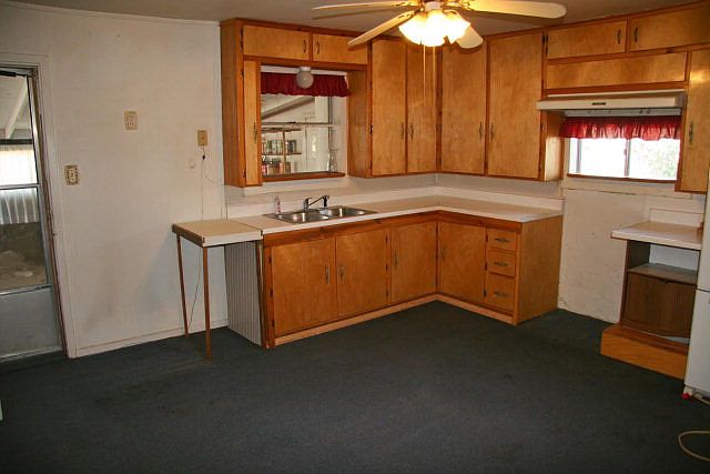 2nd image of 110 Seaton St