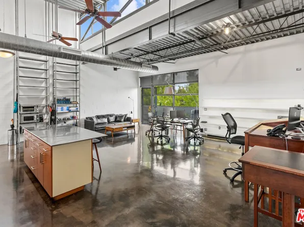 1534 17th St Unit 202, Santa Monica, CA 90404