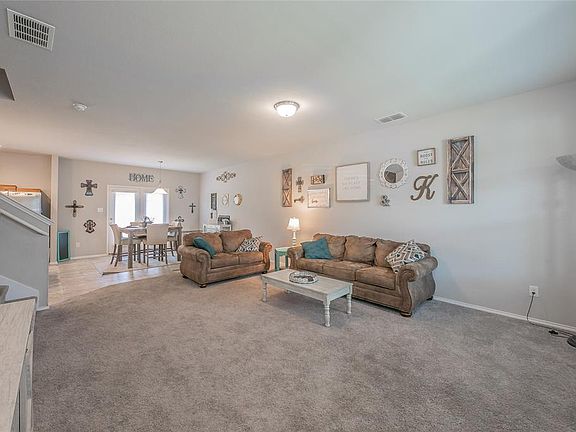 4th image of 3017 Antler Point Dr