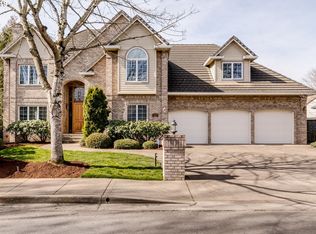 2534 Edgewater Dr, Eugene, OR
