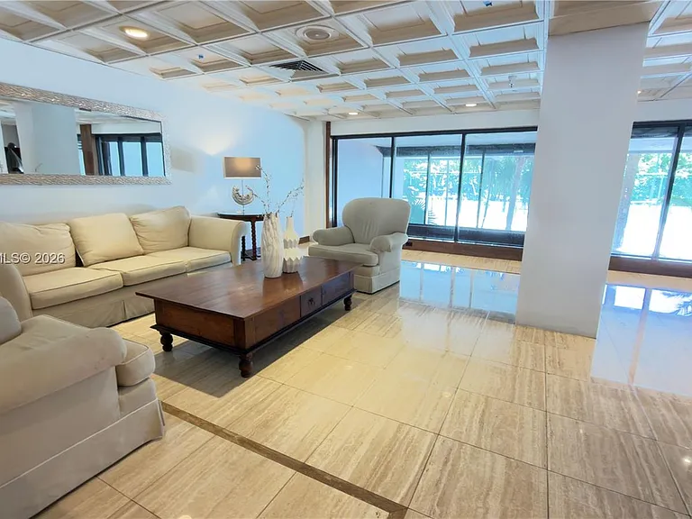 2333 Brickell Ave #614 — Photo 35