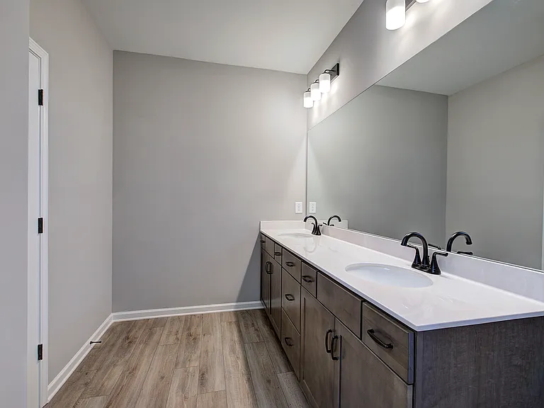 401 Perth Dr — Photo 29