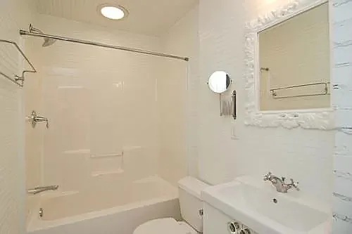 3 bed, 2.0 bath, $2,250 — Photo 3