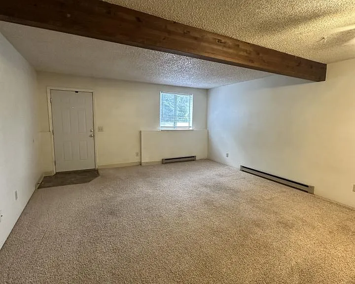148 Prickett Ln #8 — Photo 2