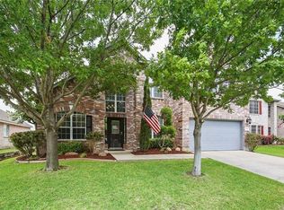5645 Robins Way, North Richland Hills, TX 76180