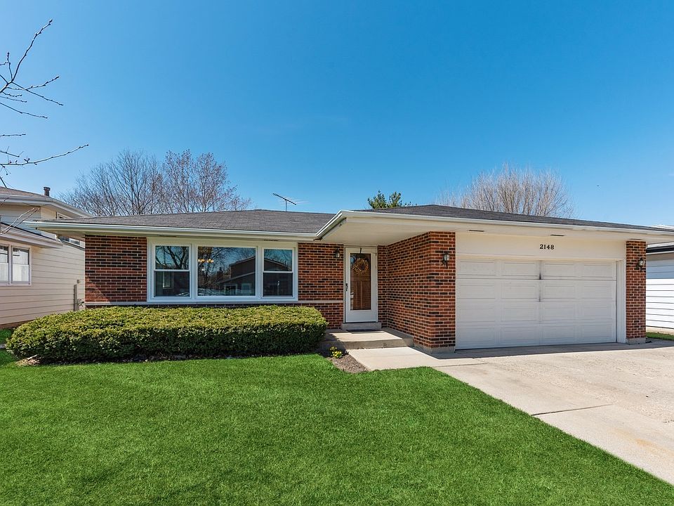 Exterior Front (soffits/gutters repaired since photo)