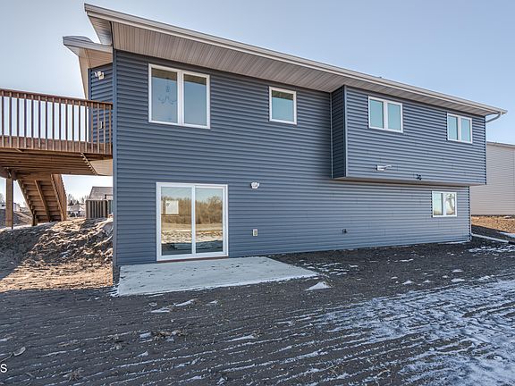 4th image of 1232 Empire Cir