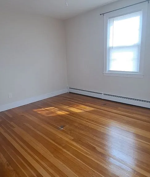 14 Glendale Ave — Photo 7