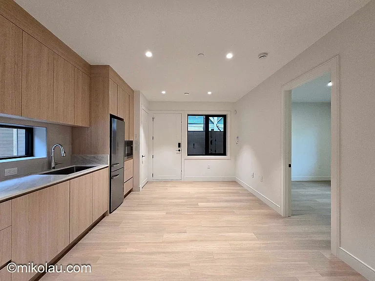 353X W 20th Ave — Photo 4