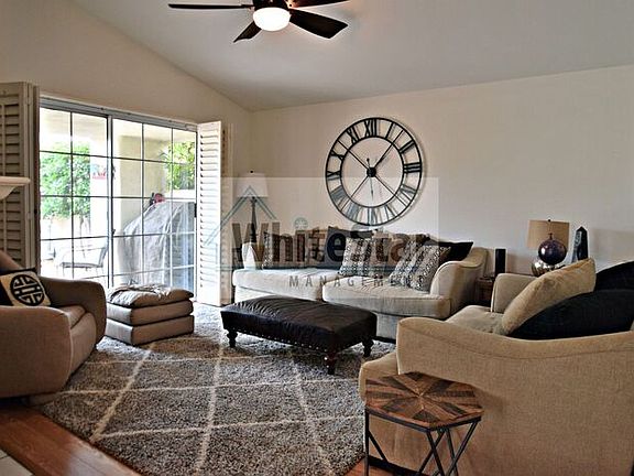 3rd image of 77702 Calle Las Brisas N