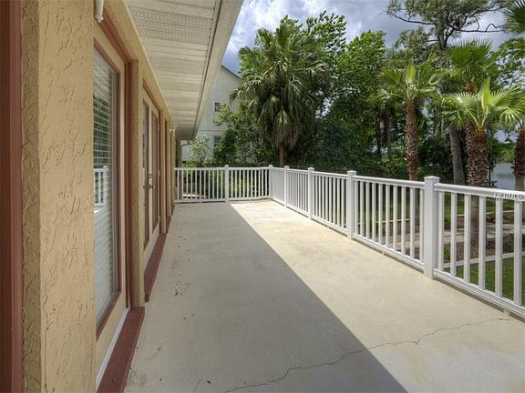 5th image of 233 Carolyn Dr