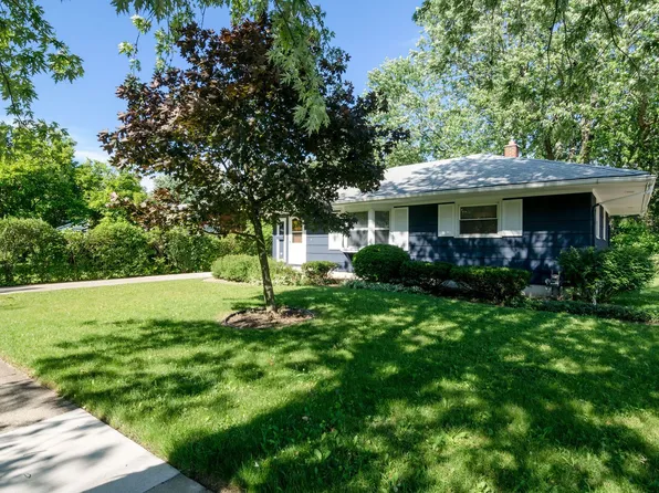 1404 Saunders Cres, Ann Arbor, MI 48103