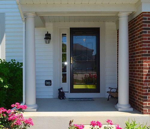 2nd image of 15023 Meadow Ln