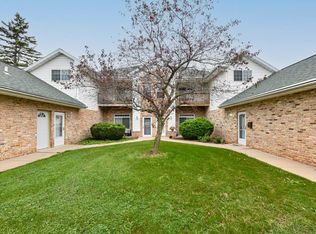 4300 W Grange Ave UNIT 2, Greenfield, WI 53220