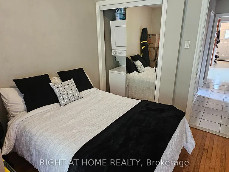 130 Prince Charles Dr #MAIN — Photo 9