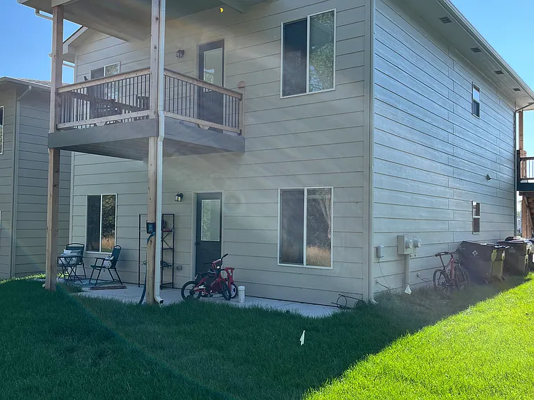 5562-64 N Gray St #5564 — Photo 11