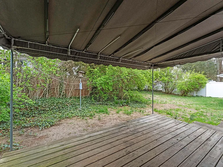 1057 Lakewood Rd — Photo 23