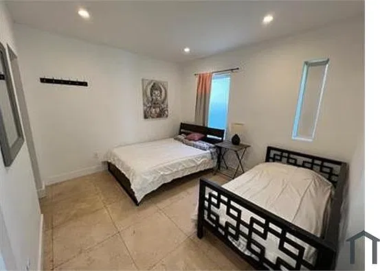1 bed, $2,000 — Photo 1