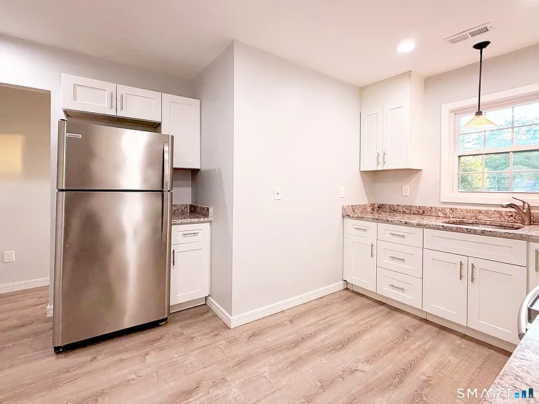 310 Alden Ave #B — Photo 14