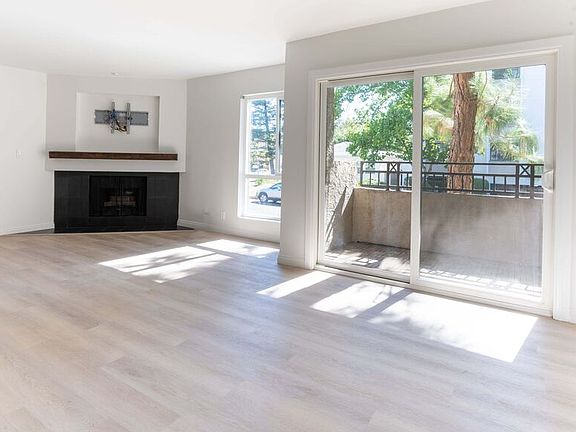 4th image of 11640 Woodbridge St APT 103