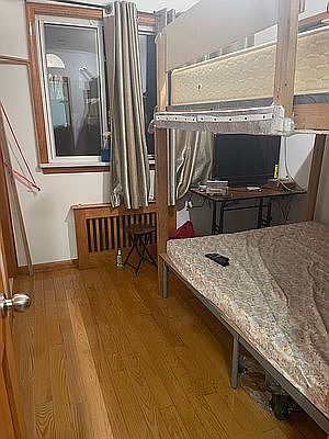 4th image of 5448 82nd St Floor 1