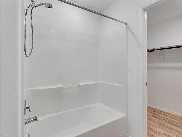 7814 Switchgrass Creek Dr — Photo 12